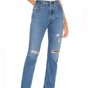 Levi’s 501 Jeans Medium Wash Distressed Size 26